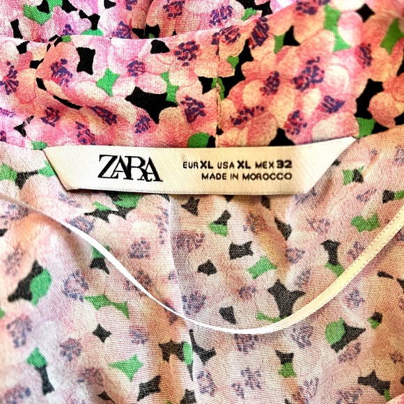 Zara Pink Floral Cropped Blouse - Picture 4 of 5